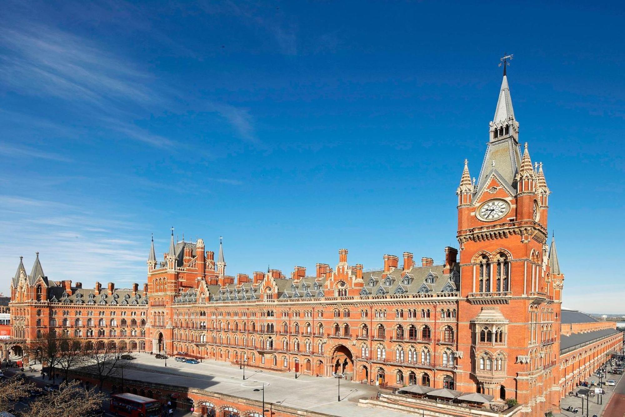 St. Pancras Renaissance Hotel Лондон Экстерьер фото The station in 2014