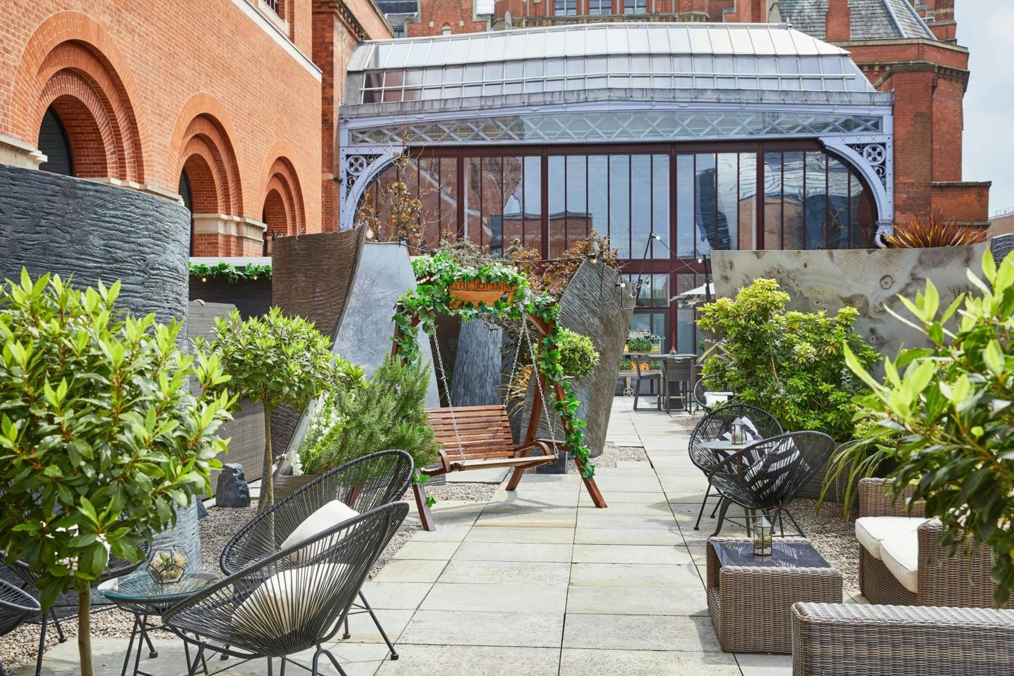 St. Pancras Renaissance Hotel Лондон Экстерьер фото The rooftop garden