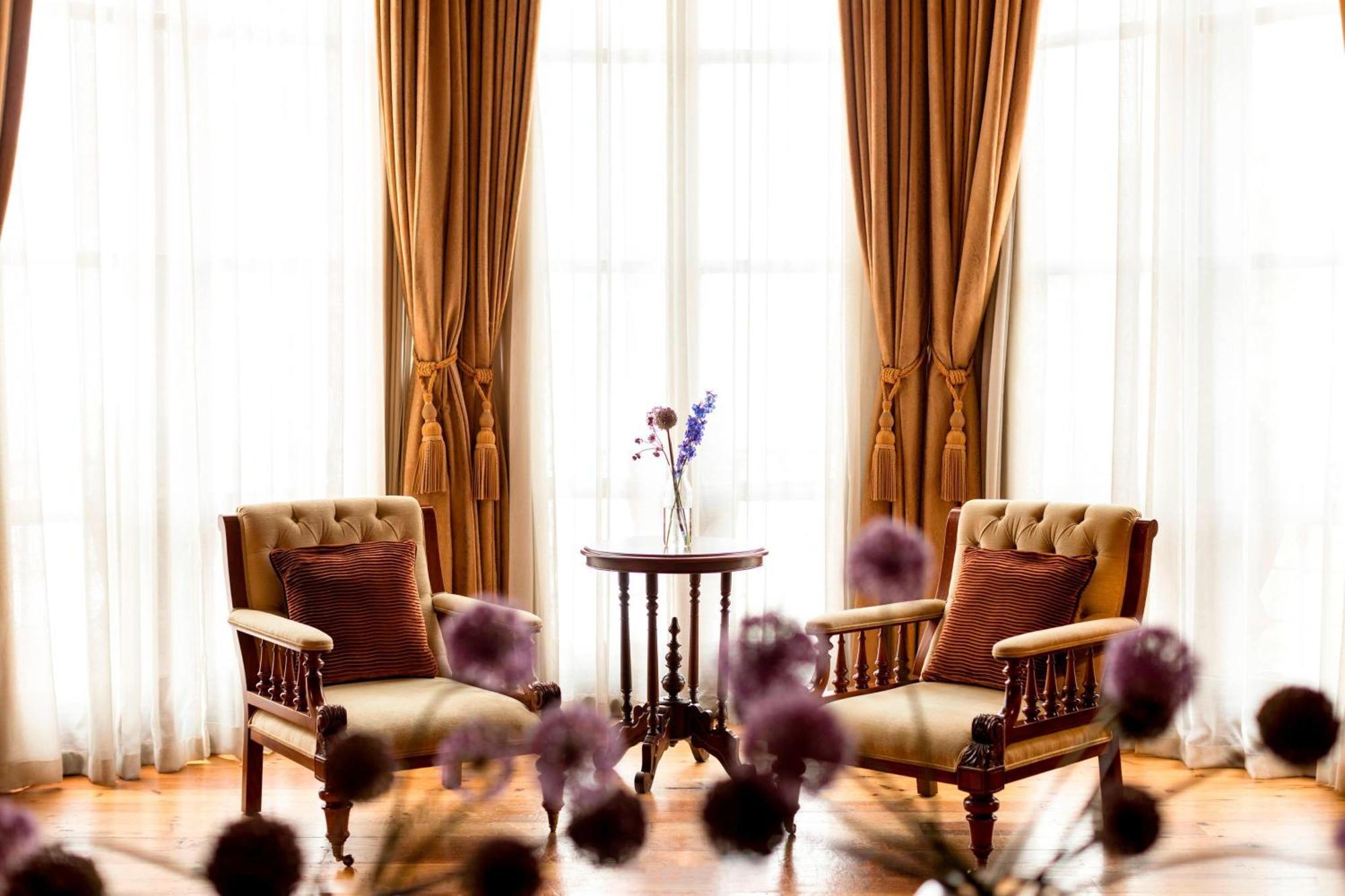 St. Pancras Renaissance Hotel Лондон Экстерьер фото Curtains