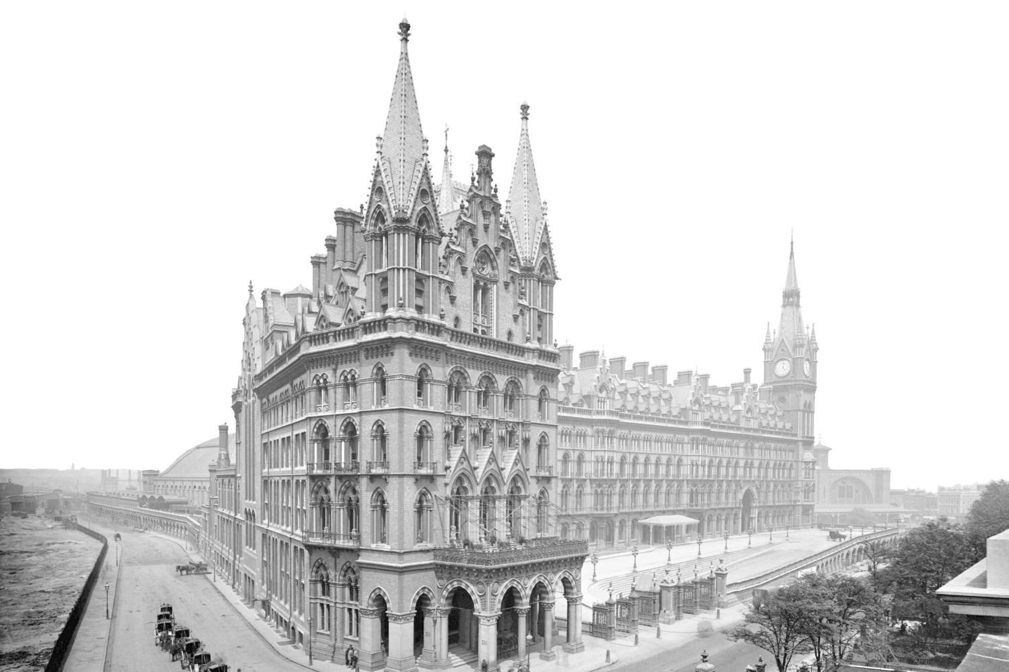 St. Pancras Renaissance Hotel Лондон Экстерьер фото The station in 1890